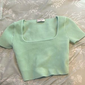 ARITZIA BABATON CROP SHIRT MINT XSMALL NEW